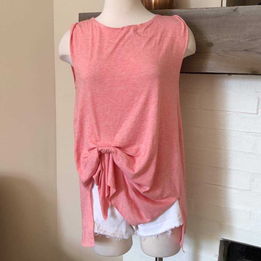 Hayden Knot Front Top